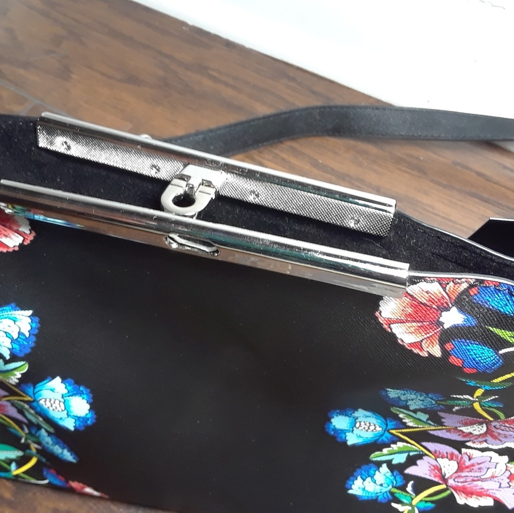 Purse - Picture 3 of 5